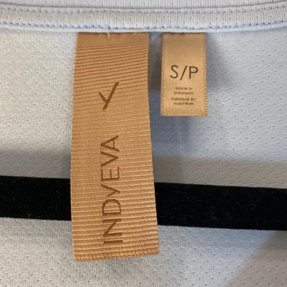 Indyeva Performance Knot T-Shirt – Women’s Small – Soft Blue-Grey - Picture 3 of 5